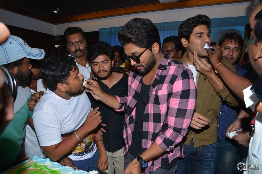 Allu-Arjun-Birthday-Celebrations-2017